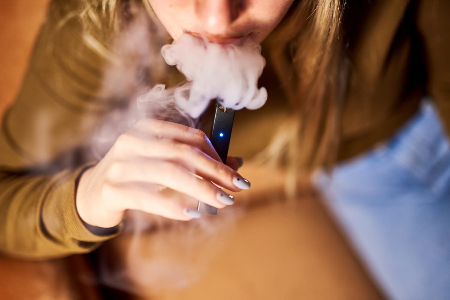 Pros and Cons of Vaping: A Complete Guide